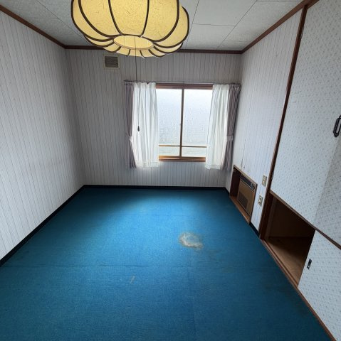 伊達市長和町399-5戸建の居間・リビング