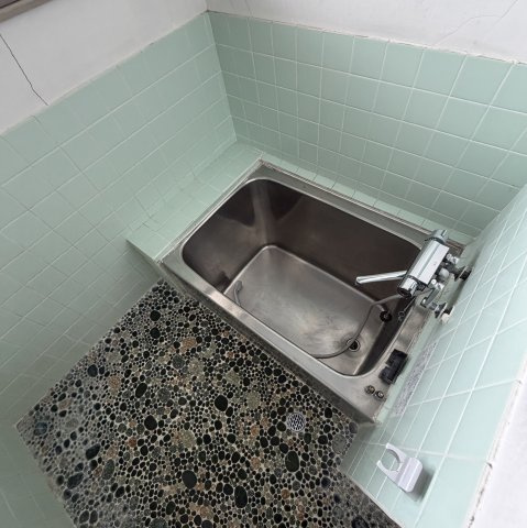伊達市長和町399-5戸建の浴室