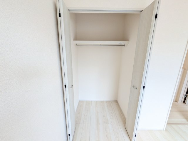 牛久市さくら台　1丁目　5期　新築戸建ての収納