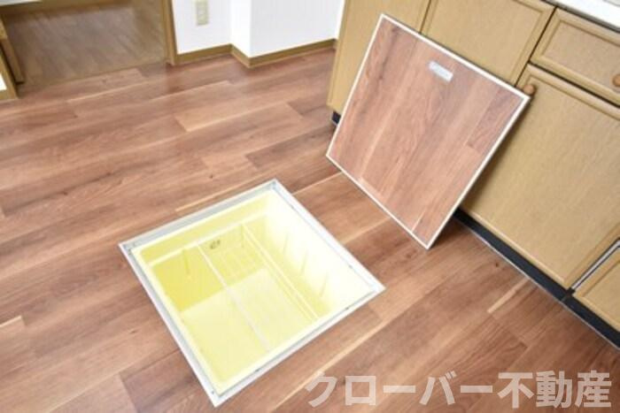 やすらぎの家 C棟のその他|床下収納