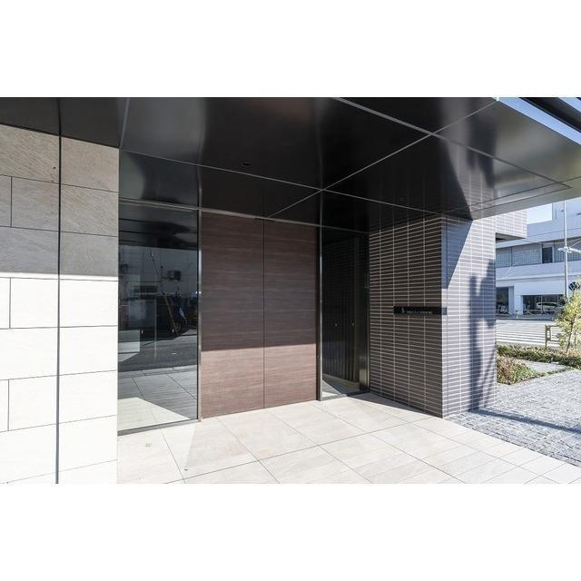 大田区千鳥２丁目の賃貸マンションのエントランス
