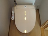エメラルドAのトイレ|シンプルで使いやすいトイレです