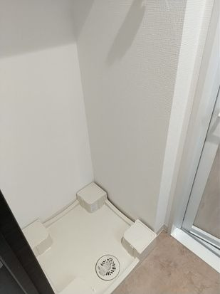スカイコートパレス三ノ輪 の設備|洗濯機置場
