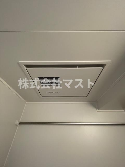 テン・フォーティの設備