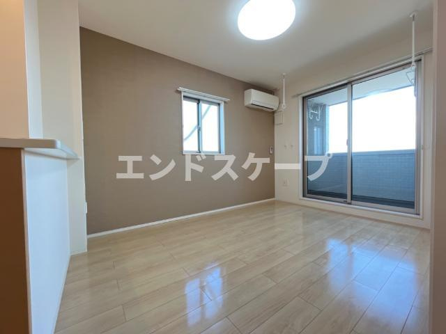 ラムールの居間・リビング|室内
高崎、前橋のお部屋探しはエンドスケープまで！お客様の理想お聞かせ下さい♪