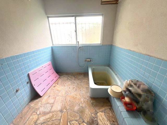 みやま市瀬高町　土地3筆、建物2棟　中古戸建の浴室
