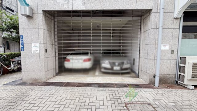 ディアハイム浅草の駐車場