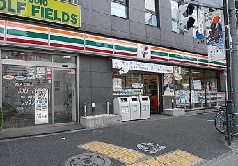 ステュディオ サムスィングの周辺