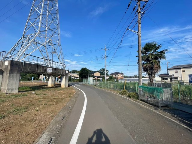 土地 狭山市柏原の前面道路含む現地写真