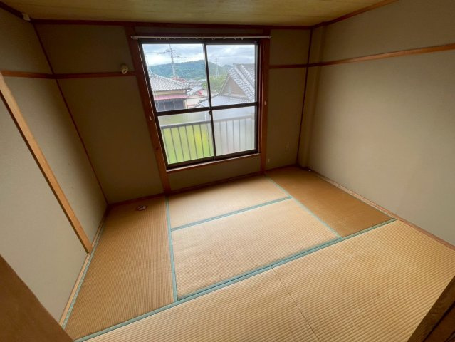 ハイネス平松の和室