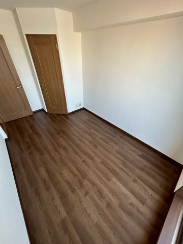 メゾン芦屋川の洋室