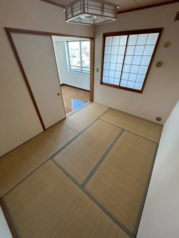 メゾン芦屋川の和室