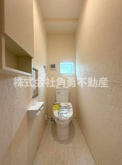 平塚市四之宮1丁目　新築一戸建て　5号棟の内観：施工例|《施工例》トイレ