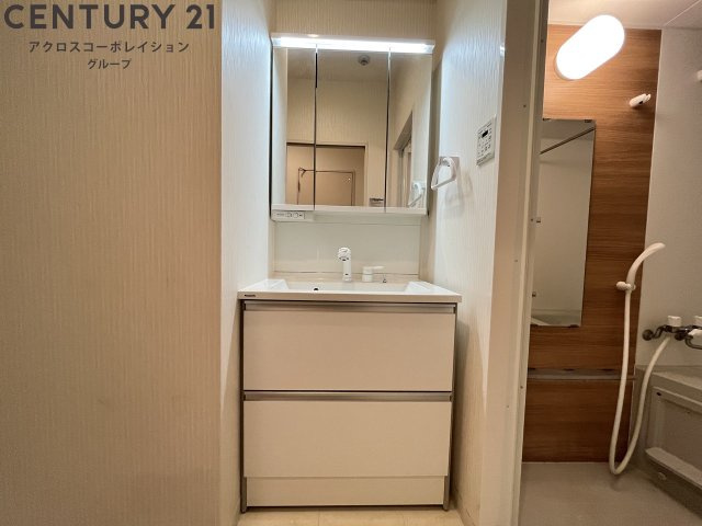 独立洗面化粧台付きでおすすめです！