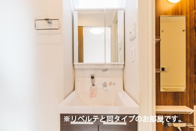 テラック中央林間の洗面所