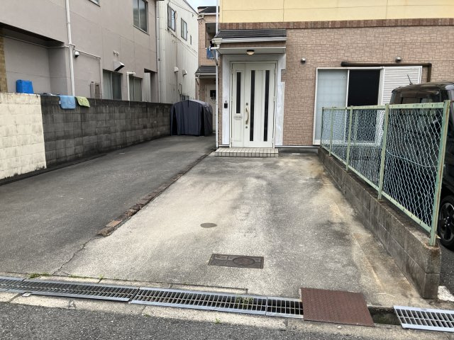 大阪府大阪市住之江区平林南2丁目8-4の駐車場