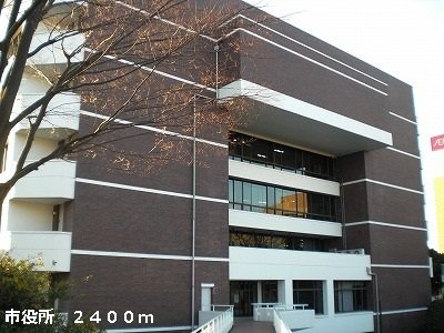 【周辺】 | ラフィネ | 市役所まで2400m