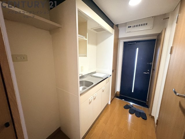 IHコンロ付きのシンプルなキッチンです！