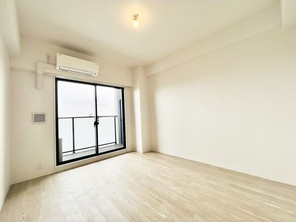 S-RESIDENCE池下駅前※7月契約キャンペーン(一部号室礼金0、一部号室AD増額)の居間・リビング