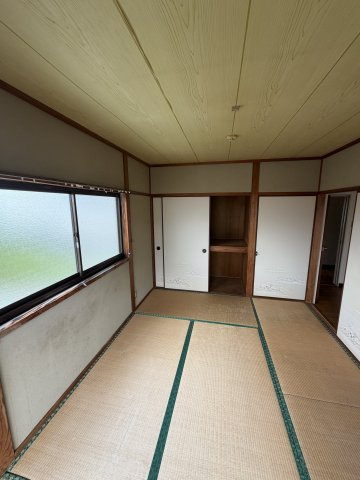 ハイネス平松の和室