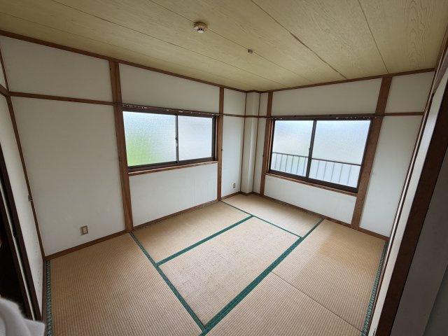ハイネス平松の和室