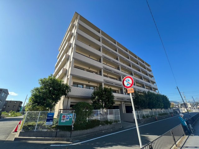 エクセレンス茨木の外観
