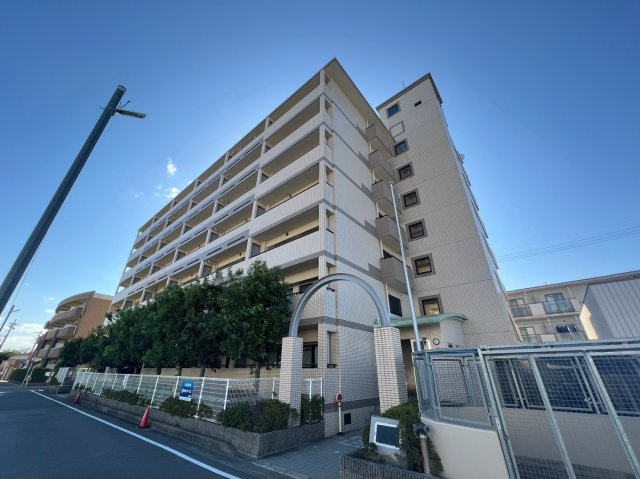 エクセレンス茨木の外観