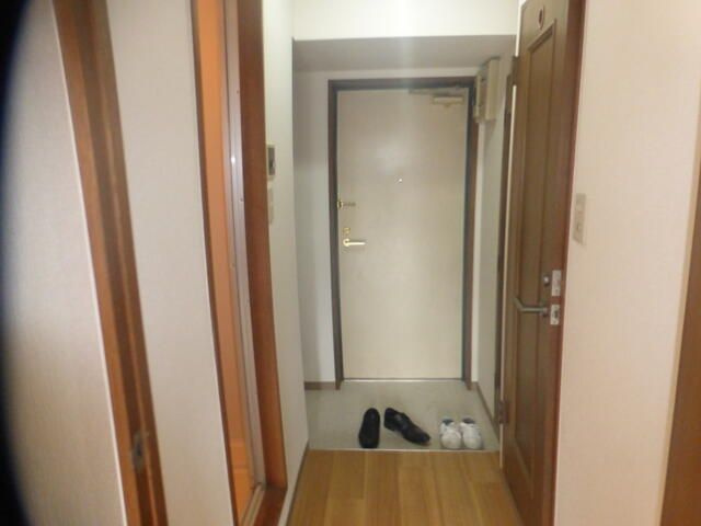 コバハイツ大泉Ⅲ　３０２の玄関