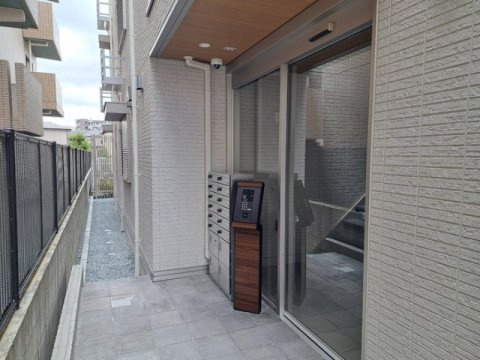 【エントランス】 | ALIVIO