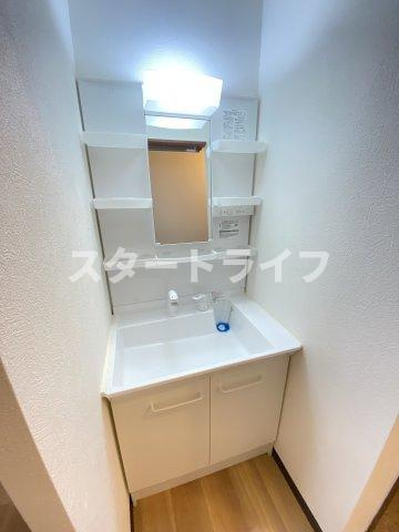 大阪市東淀川区東中島４丁目の賃貸マンションの洗面所