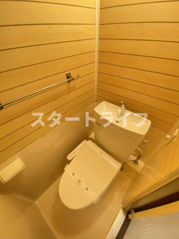 大阪市東淀川区東中島４丁目の賃貸マンションのトイレ
