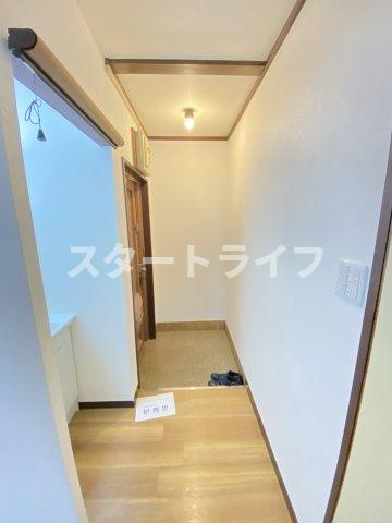 大阪市東淀川区東中島４丁目の賃貸マンションの玄関
