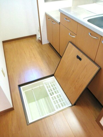 ウォークアップ　コクブの収納