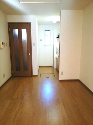 ウォークアップ　コクブの内装