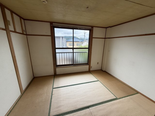 ハイネス平松の和室