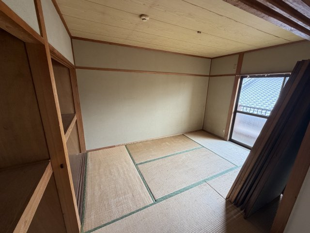 ハイネス平松の和室