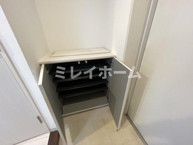 ウイングプレミア蒲田の玄関|同建物内、別のお部屋の参考写真になります。
