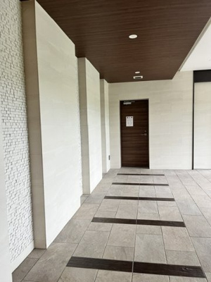 【エントランス】 | レクシア宮崎大橋アクアテラス