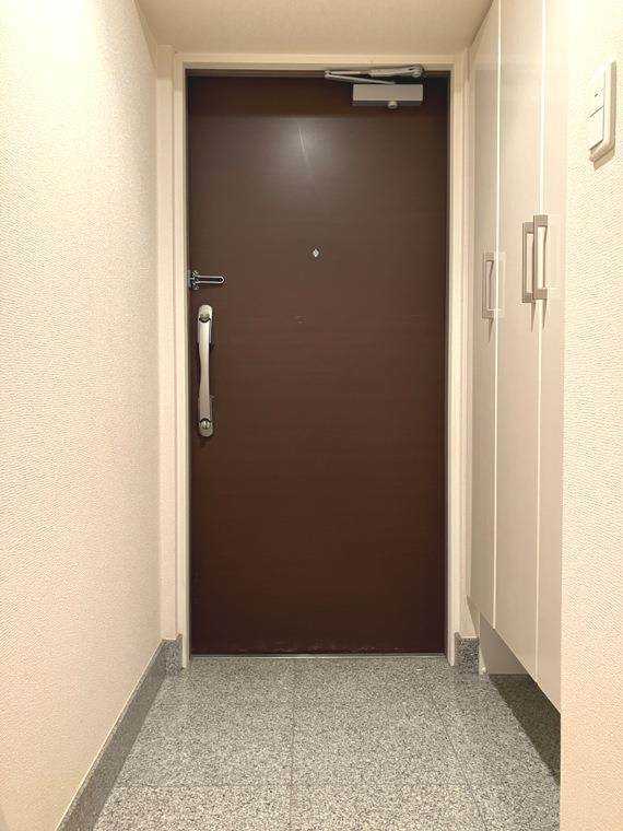 ナイスアーバンスクエア洋光台の玄関