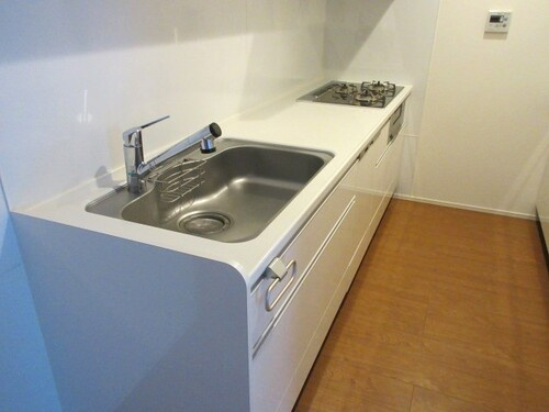 福岡市早良区室見５丁目の賃貸マンションのキッチン|キッチン：システムキッチン     （2026年6月撮影）