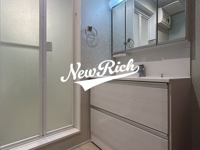 伊勢崎市今泉町２丁目のアパートの独立洗面台