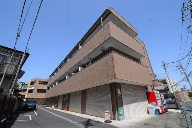 川崎市多摩区菅北浦３丁目の賃貸マンションの外観