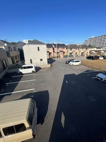 グランディールの駐車場