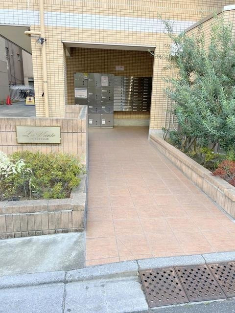 ラヴィエント浅草言問のエントランス|毎日通るエントランスはこのようになっています