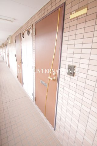第二ピアノの玄関