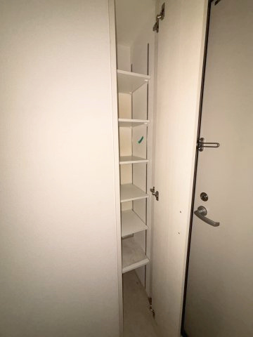 クリエオーレ大利元町の収納