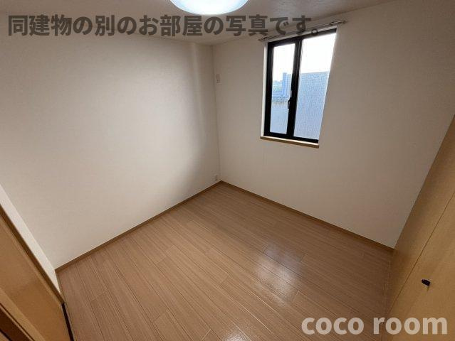 エフ・レイヤＣの洋室