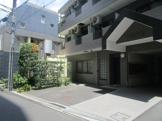 文京区千駄木３丁目の店舗事務所