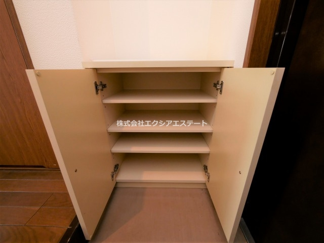 ヴィラスミノエの玄関
