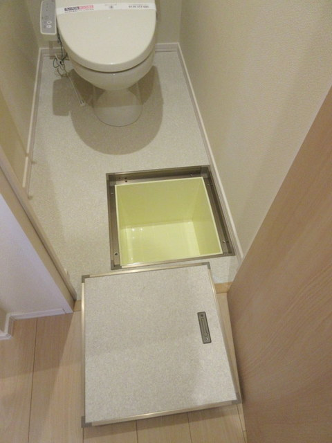 サンティエの内装|★トイレにある床下収納★